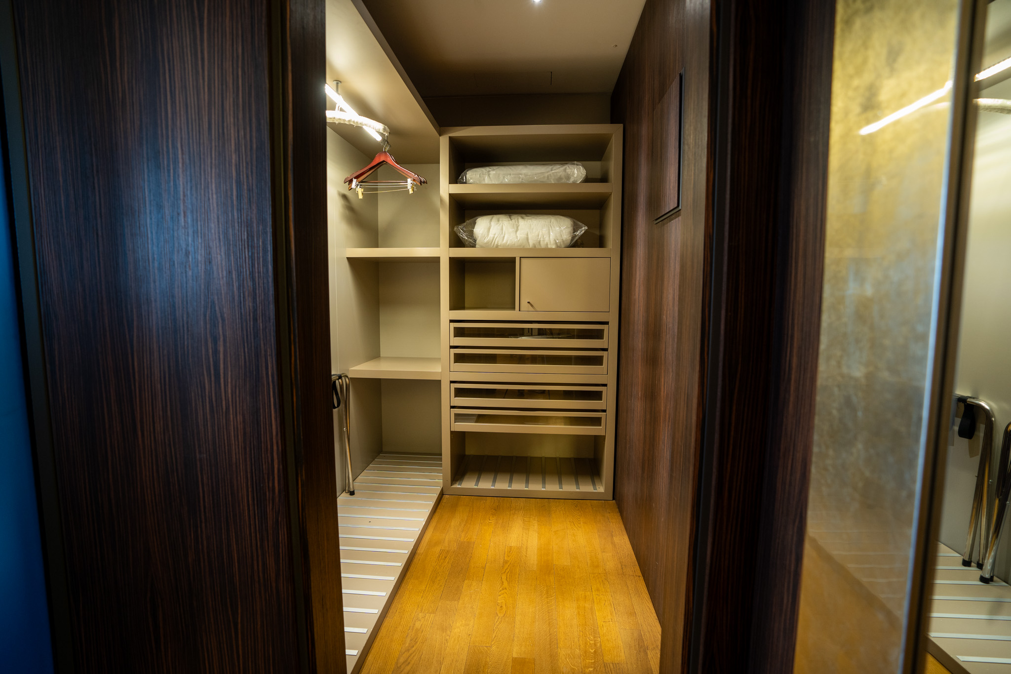 Divina Luxury Hotel