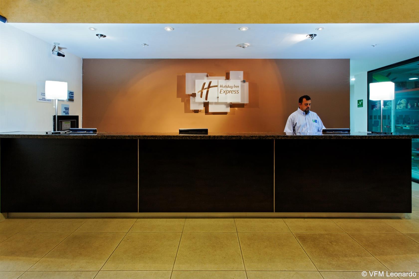 Excellence Express & Suites San Juan Del Rio