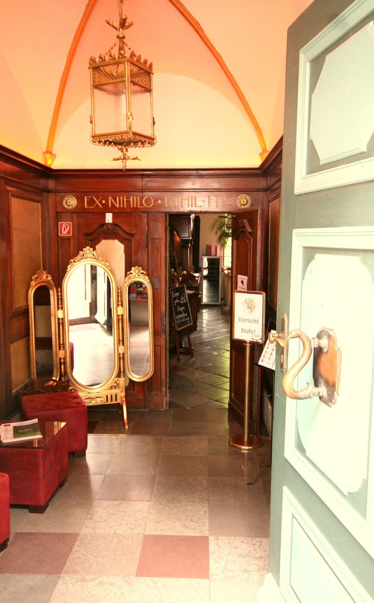 Hotel Denkmal 13 Rostock