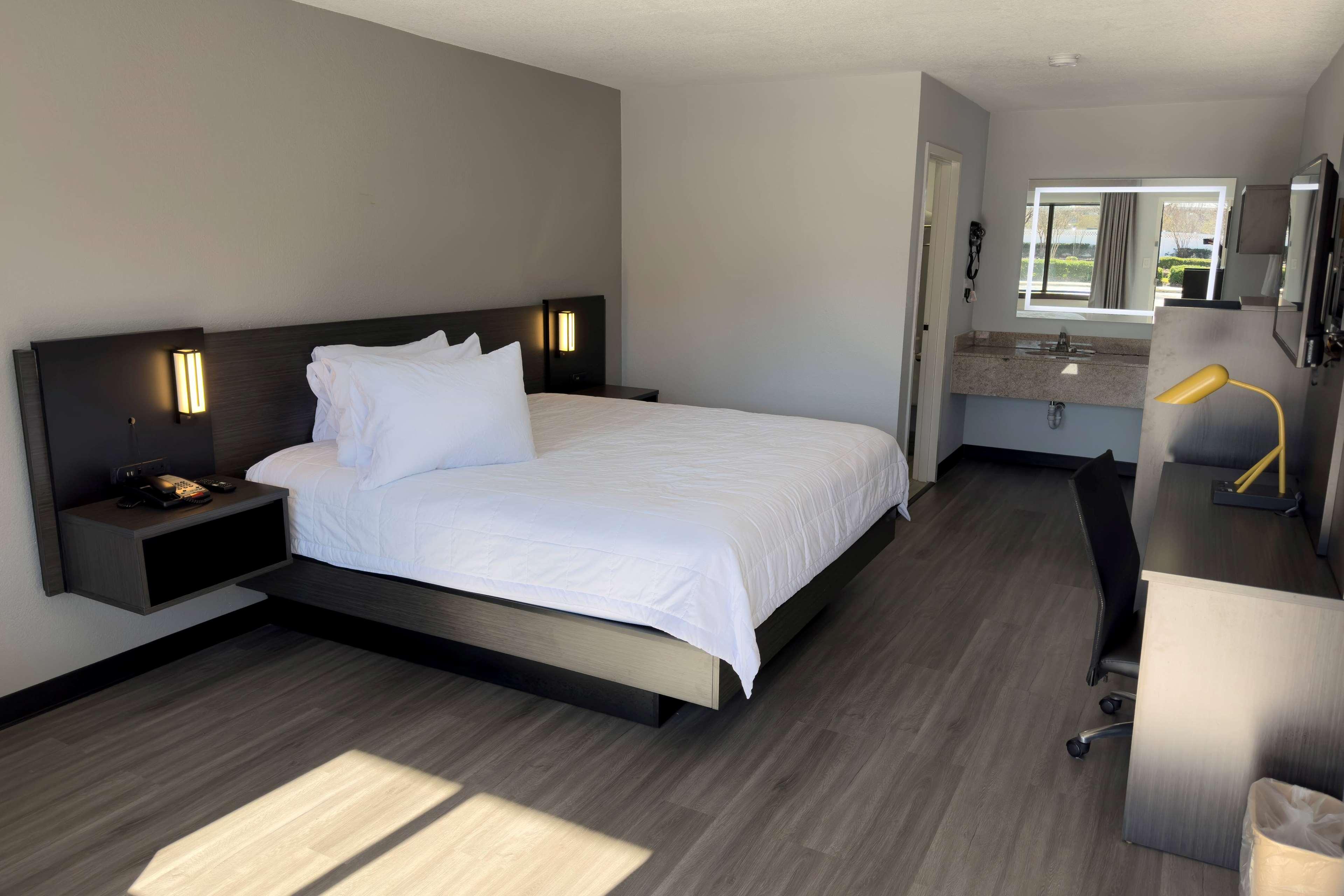 Baymont By Wyndham Rock Hill