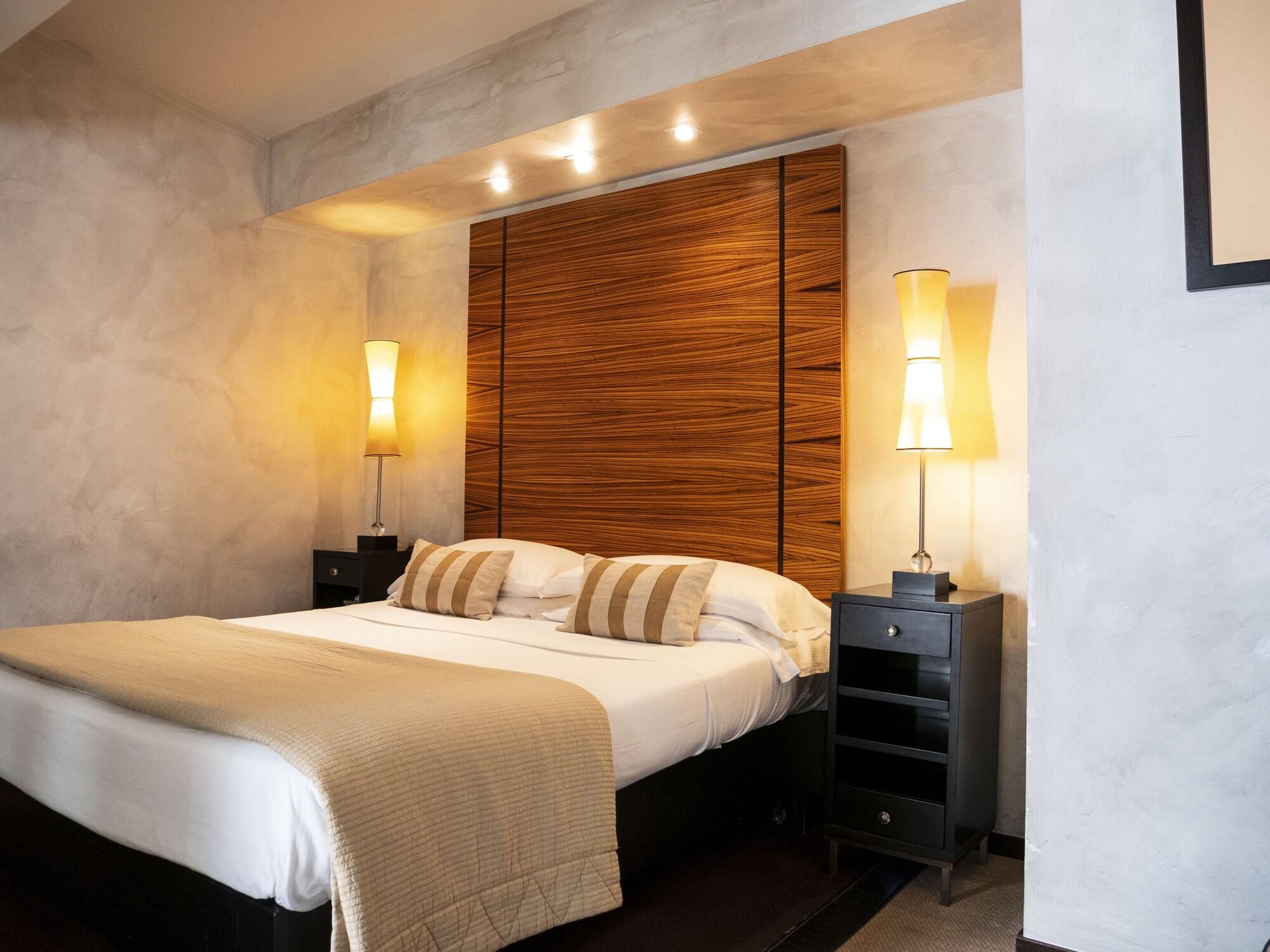 Intown Luxury House