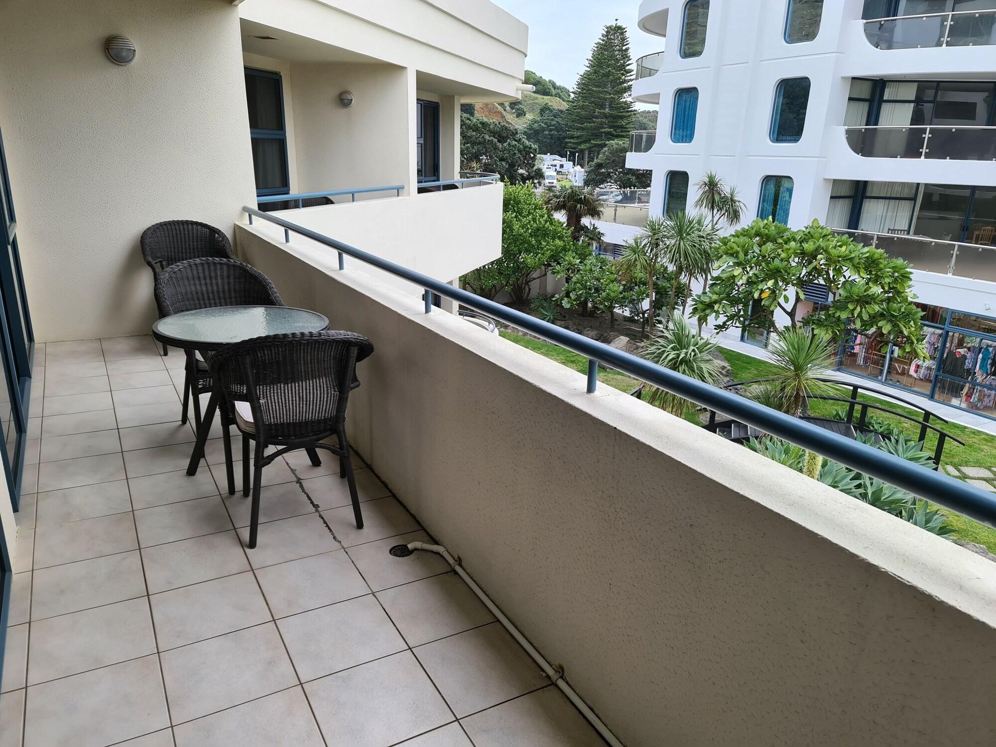 Oceanside Resort & Twin Towers by null