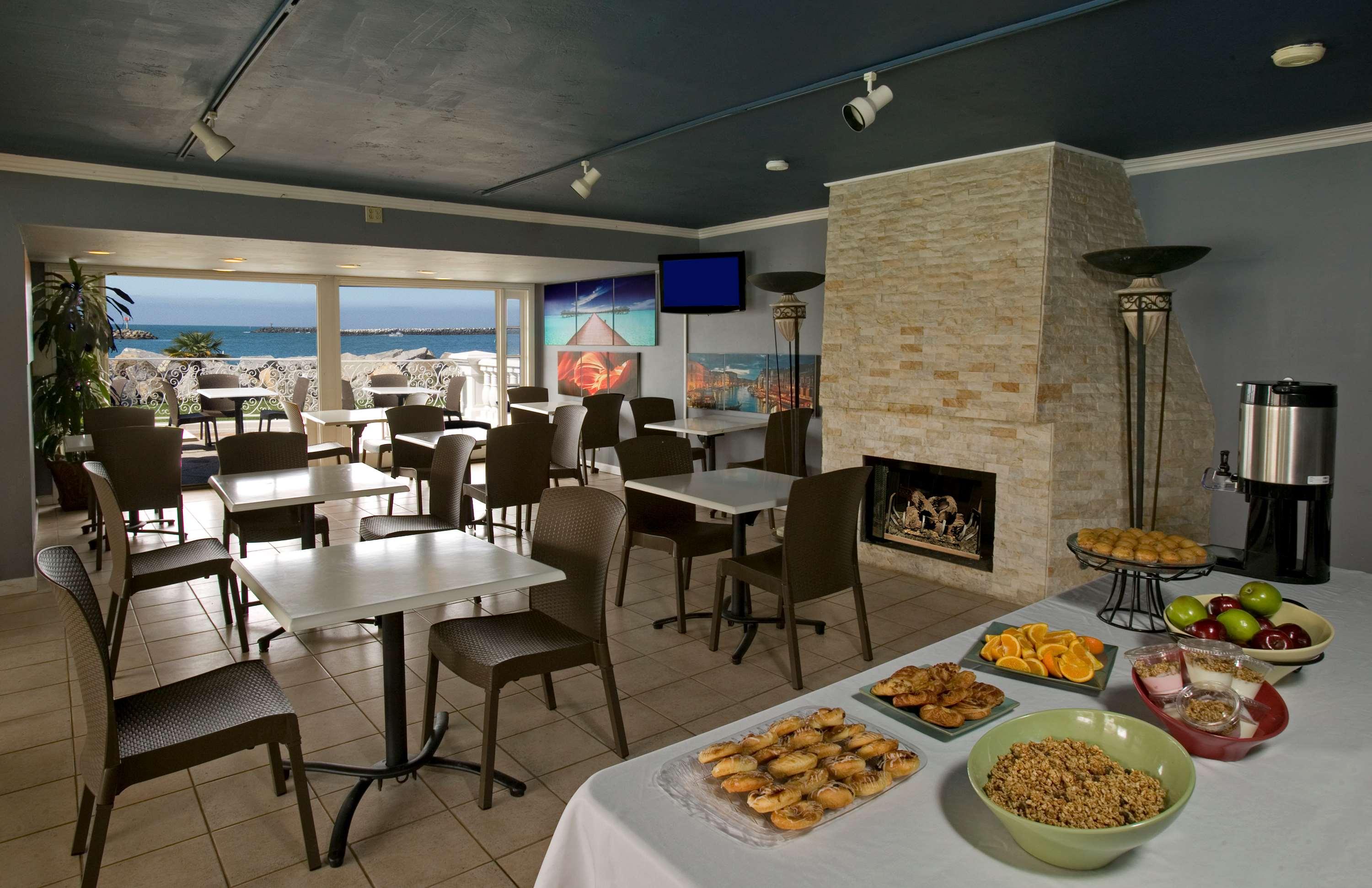 Oceanside Marina Suites