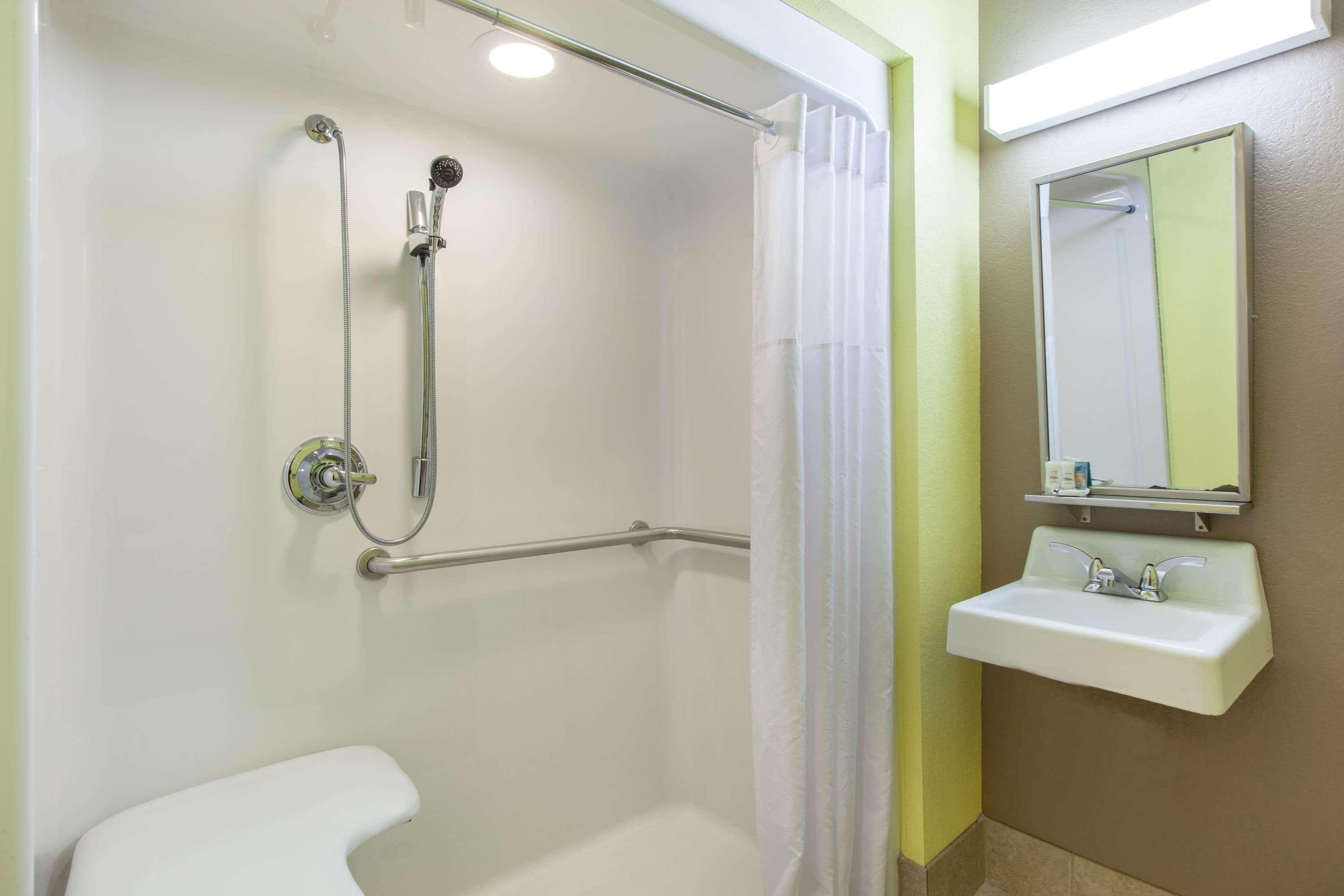 Microtel Inn & Suites By Wyndham Spring Hill/Week