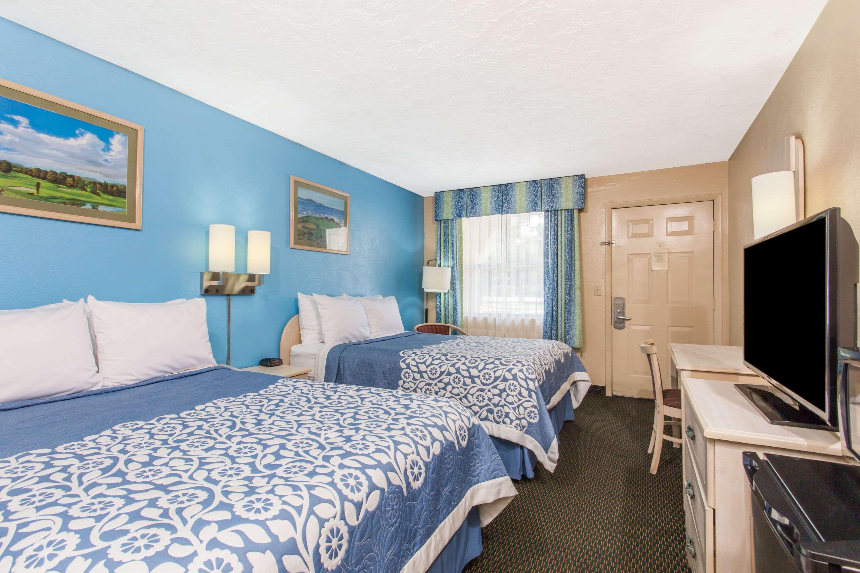Quad room