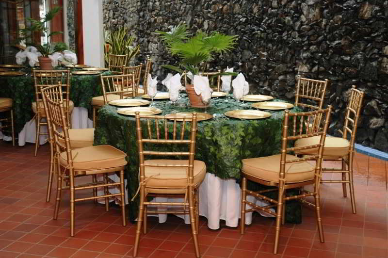 Casa del Arbol Galerias