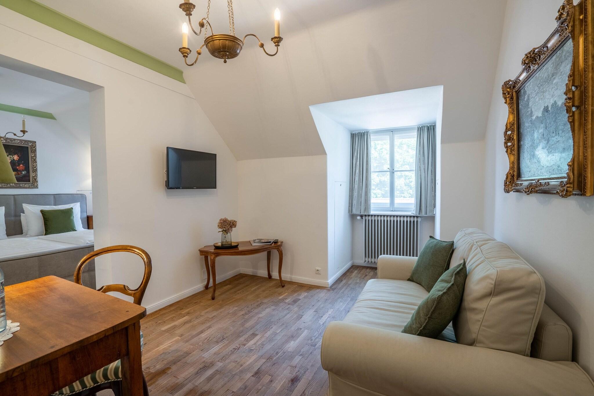 Schlosswirt zu Anif - Biedermeier-Hotel & Restaurant | Tagungshotel & Hochzeitsfeiern by null