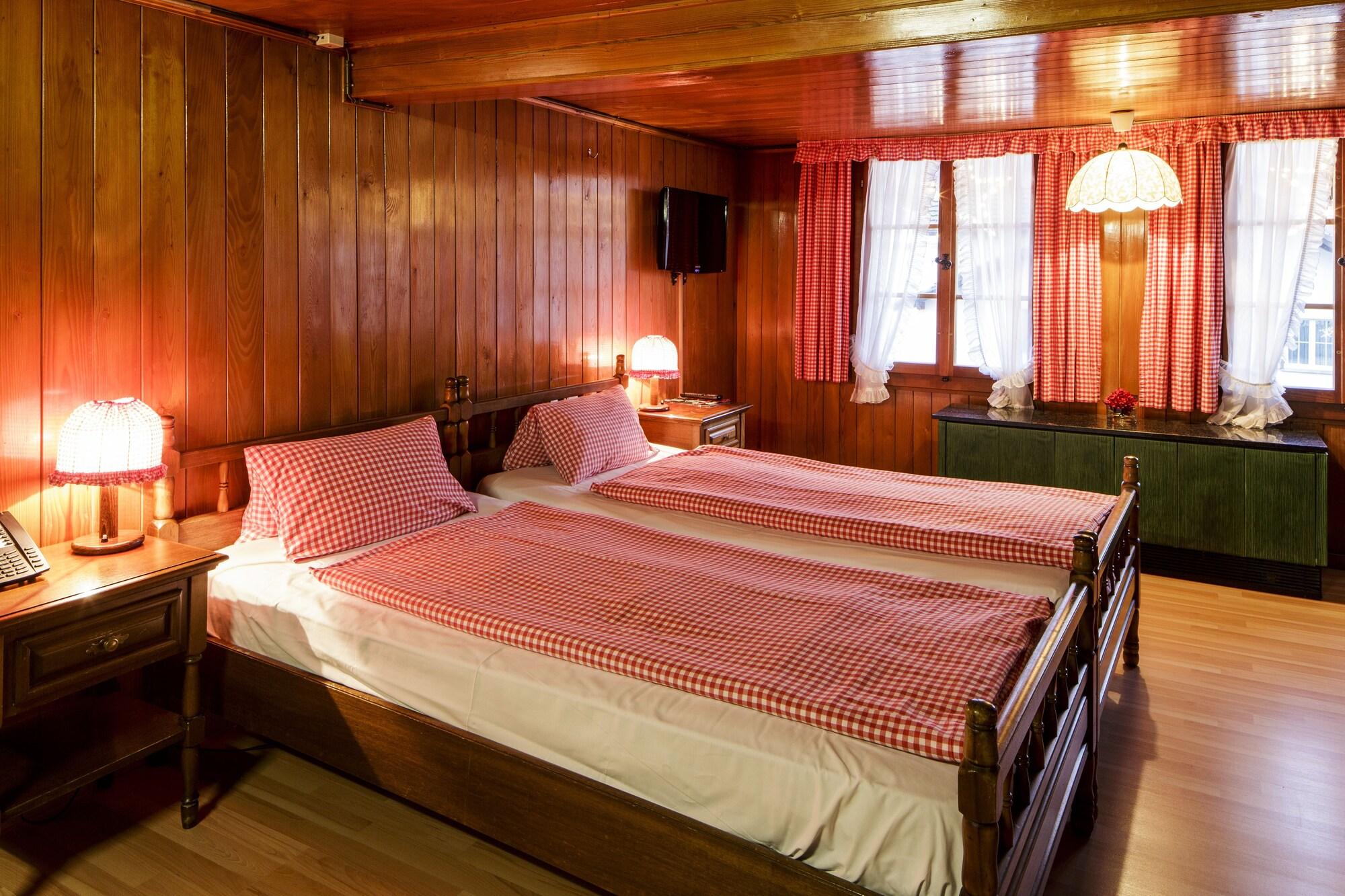 Historik Chalet-Hotel Lodge, Swiss-Chalet Merlischachen by null