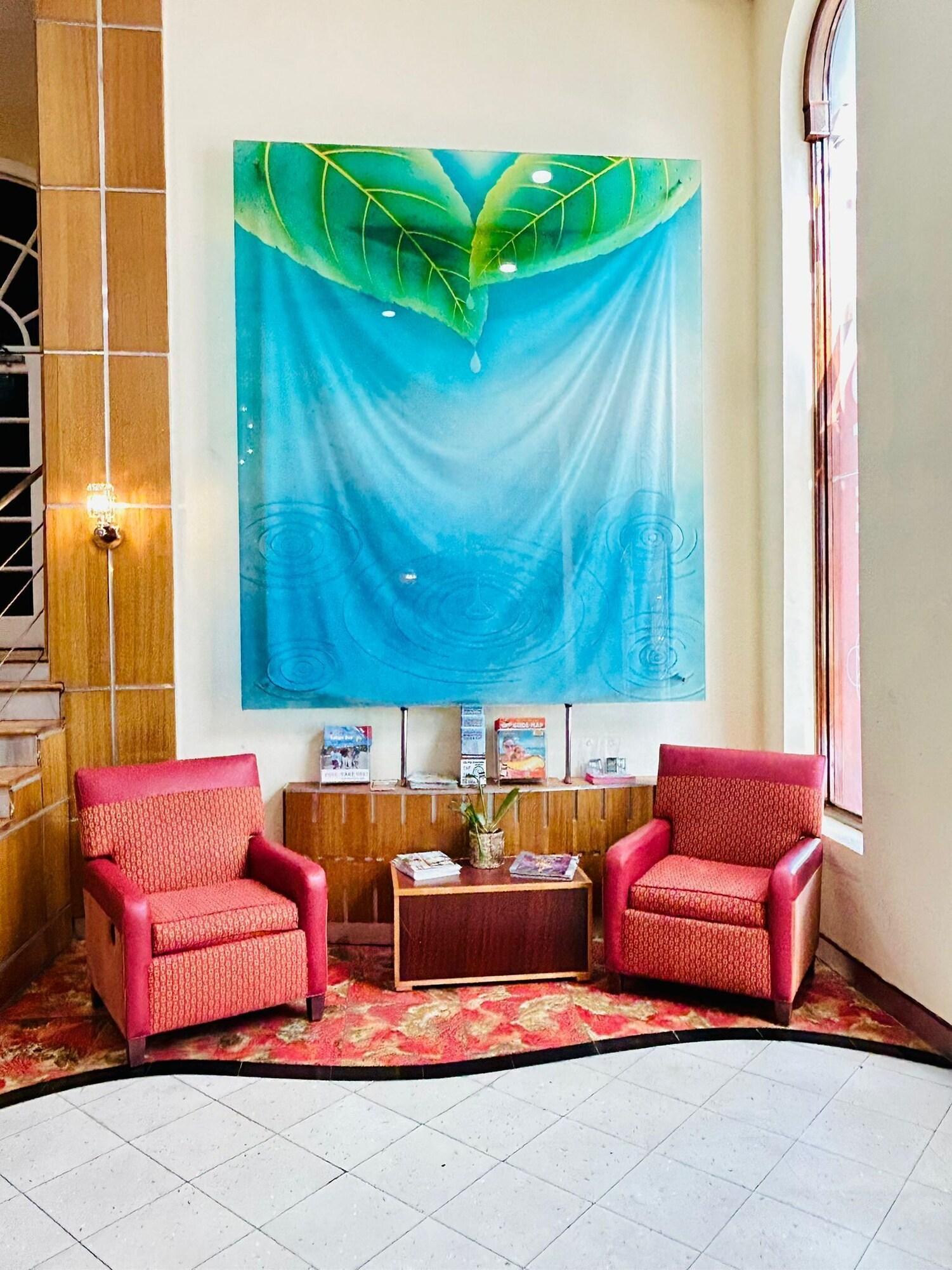 The Ponce De Leon Hotel by null