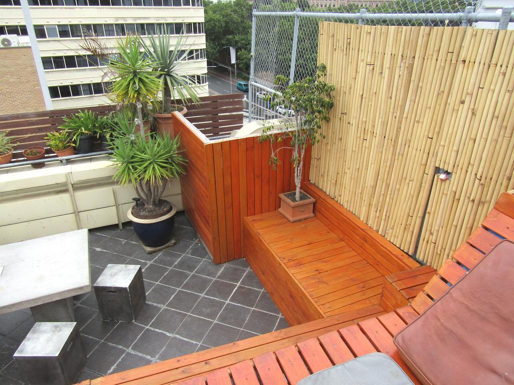 Big Backpackers Hostel by null