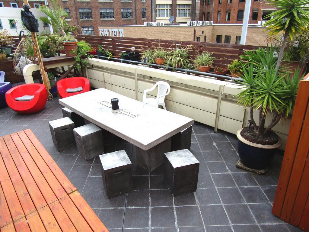 Big Backpackers Hostel by null