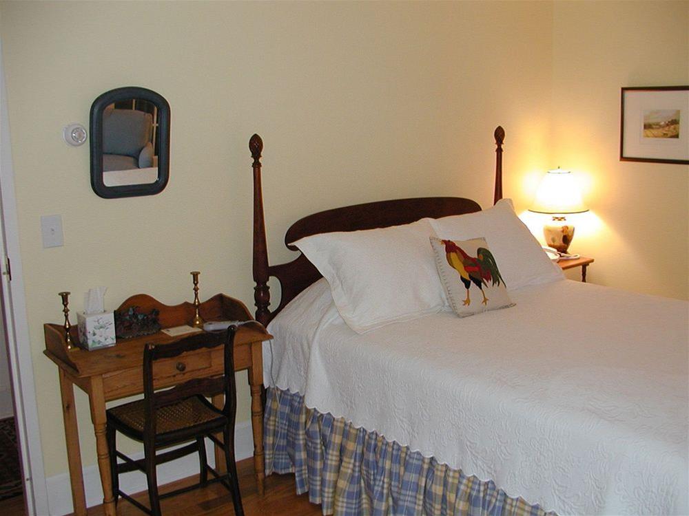 Inn at Old Virginia