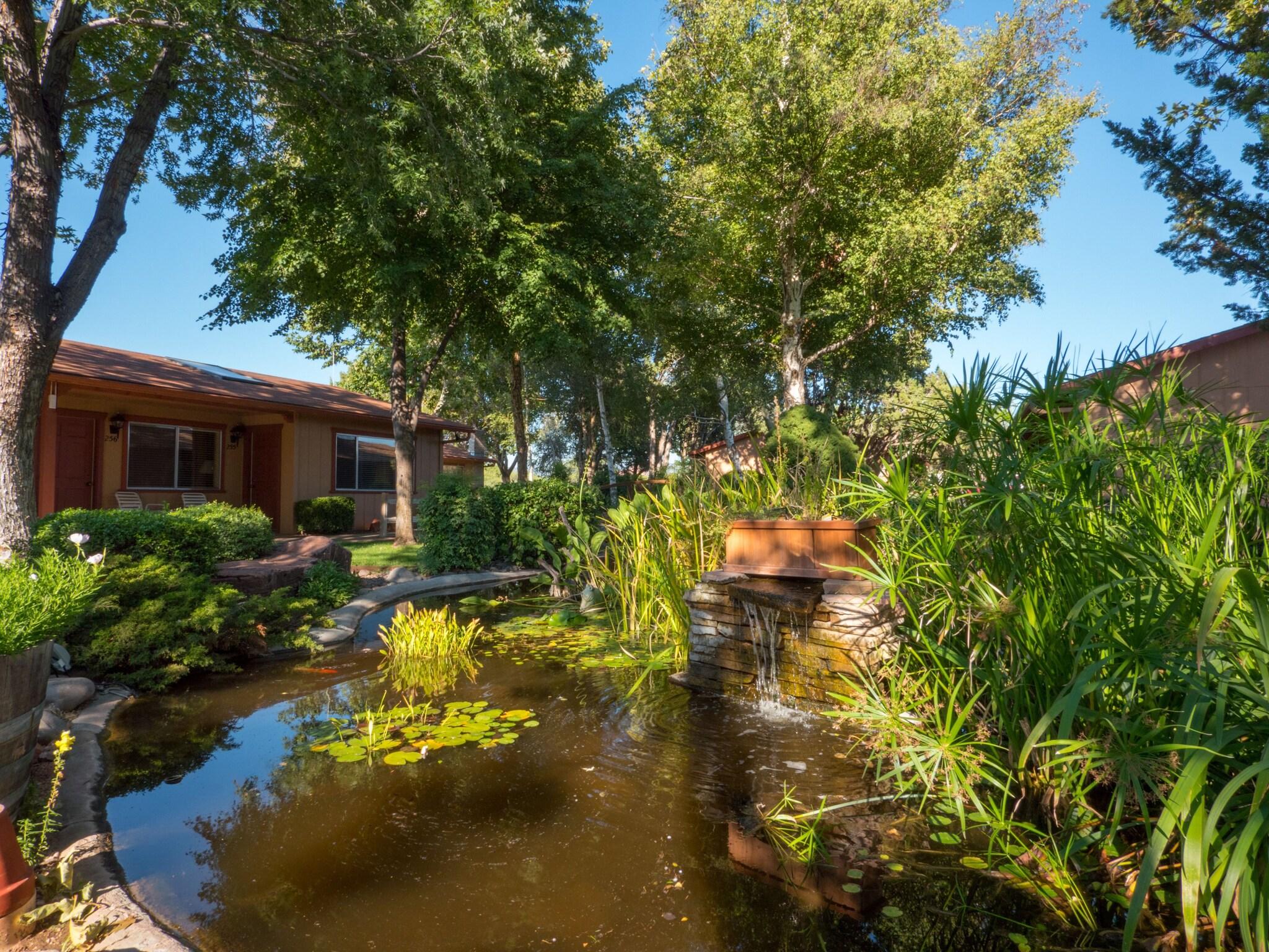 Sky Ranch Lodge by null