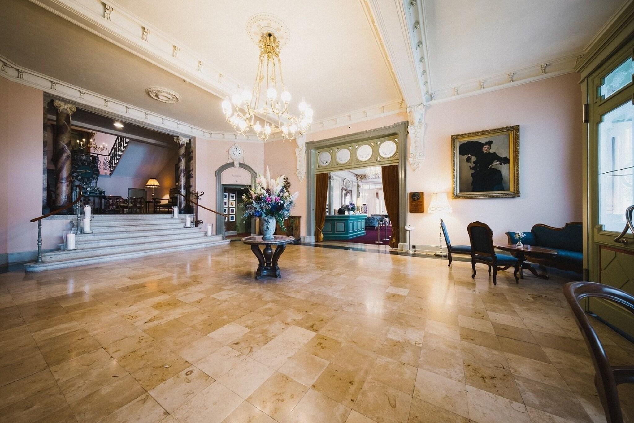 Grandhotel Giessbach by null