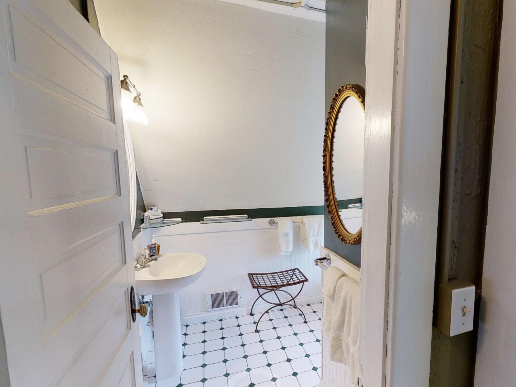 Bacon Mansion Bed & Breakfast