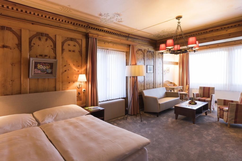 Hotel Chesa Languard by null