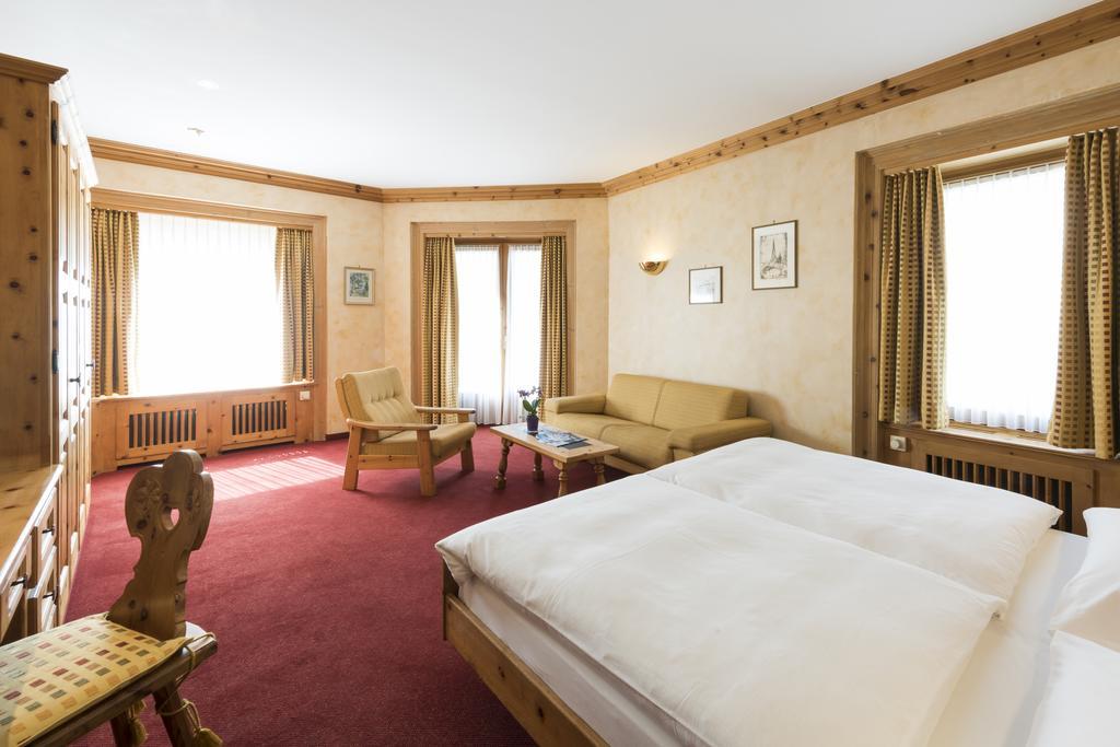 Hotel Chesa Languard by null