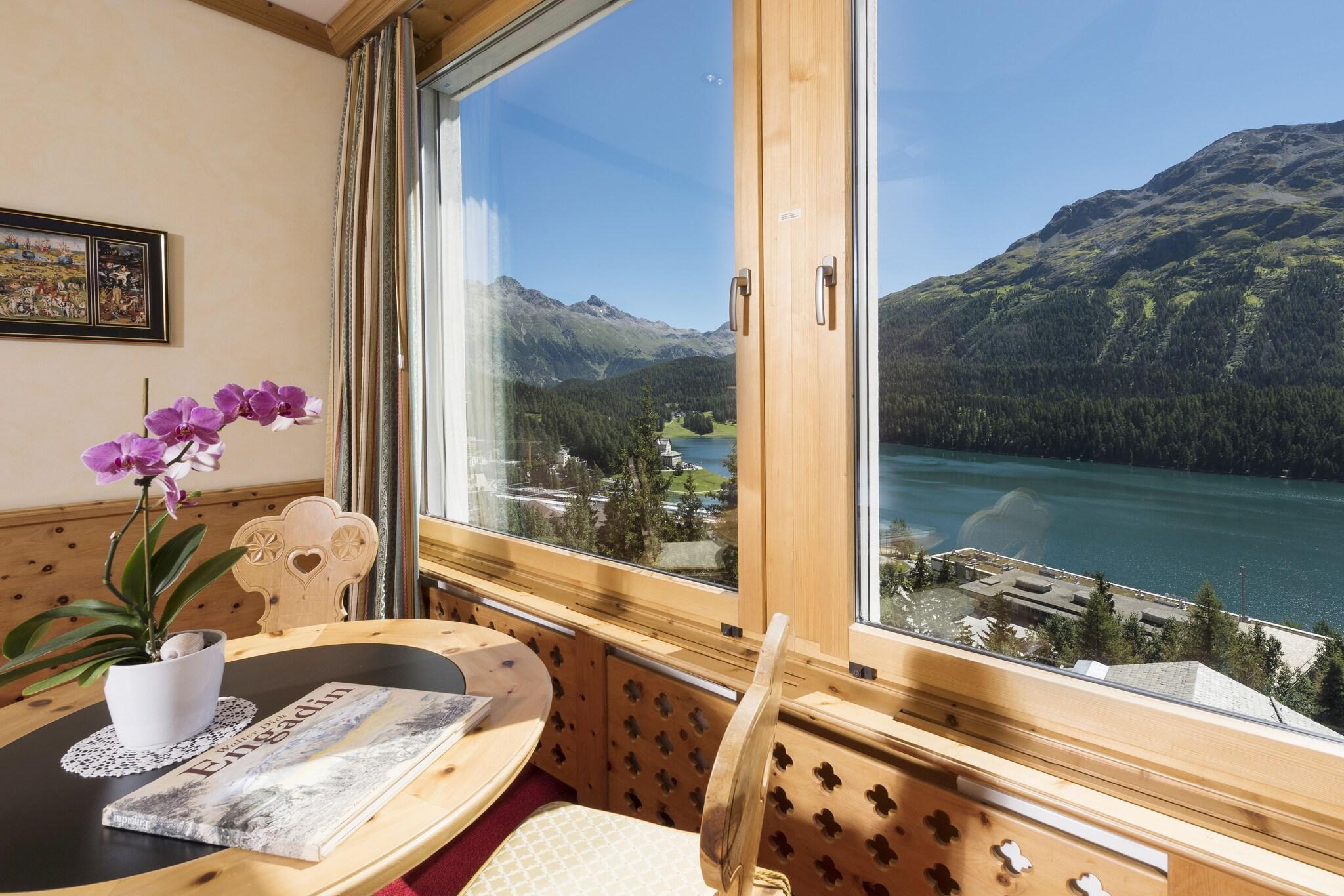 Hotel Chesa Languard by null