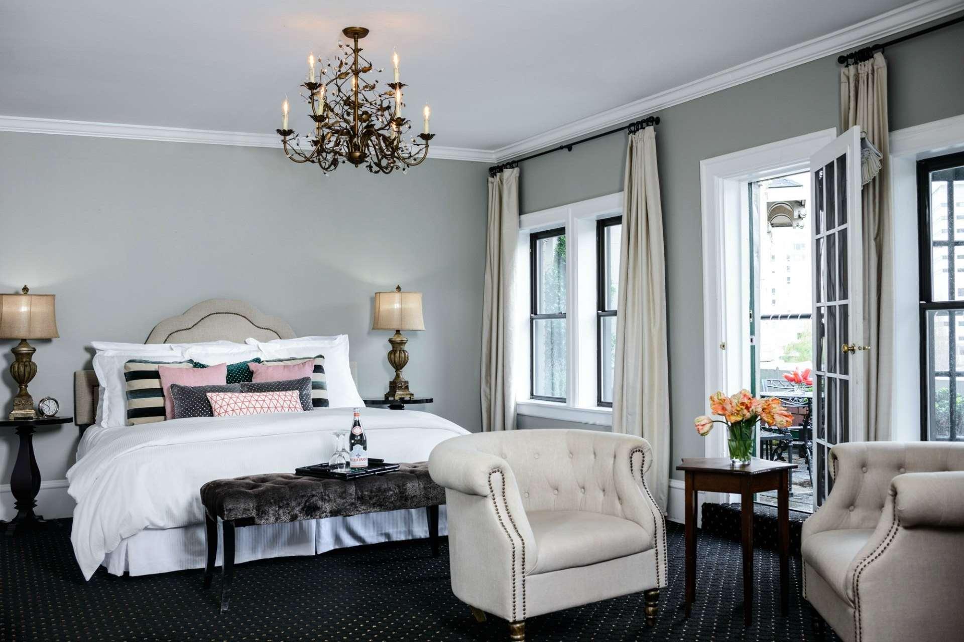 Hotel Sorrento by null