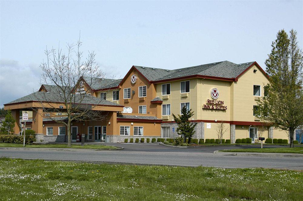Red Lion Inn & Suites McMinnville image