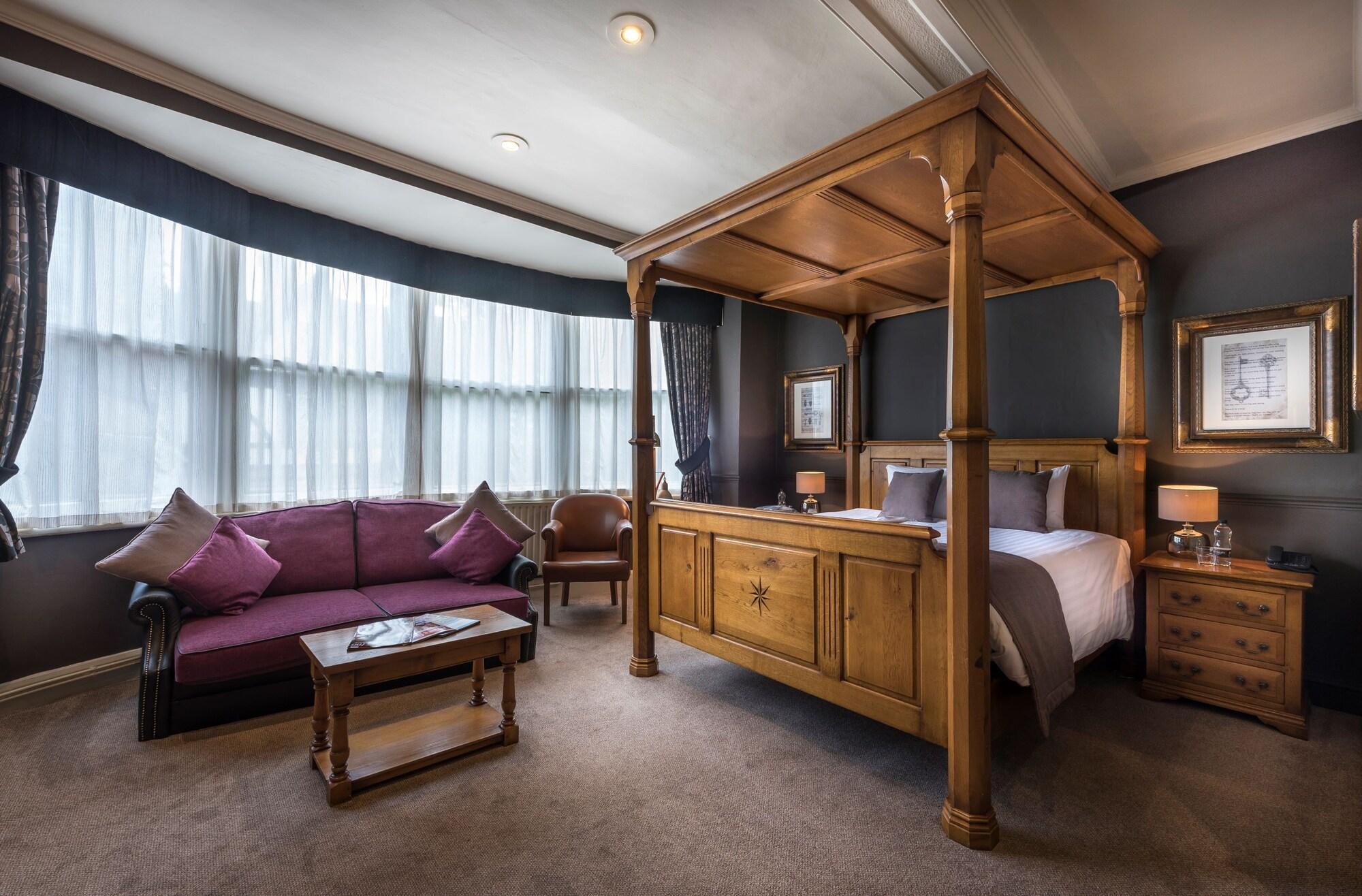 The Swan Hotel by null