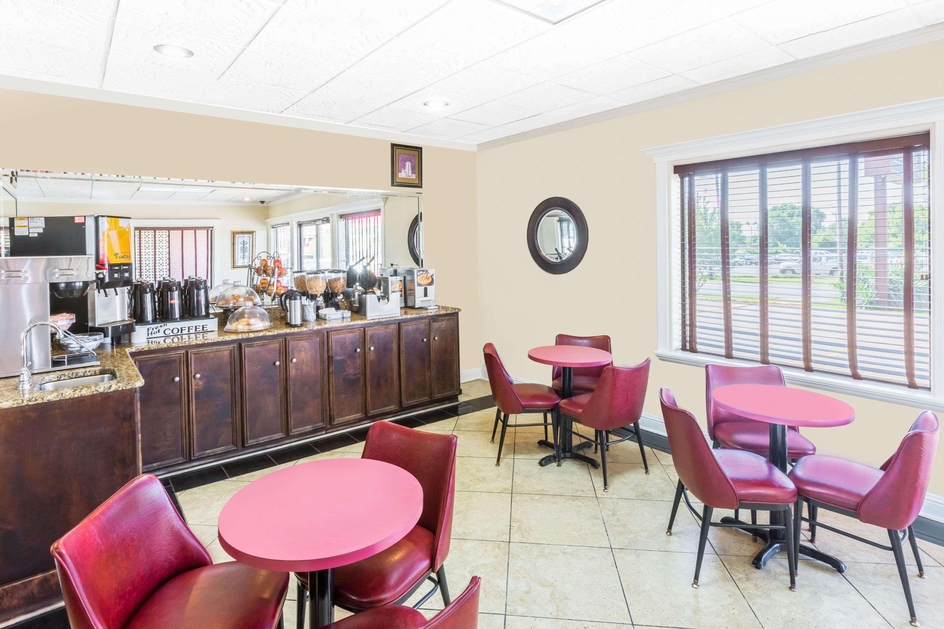 Travelodge By Wyndham Shreveport La