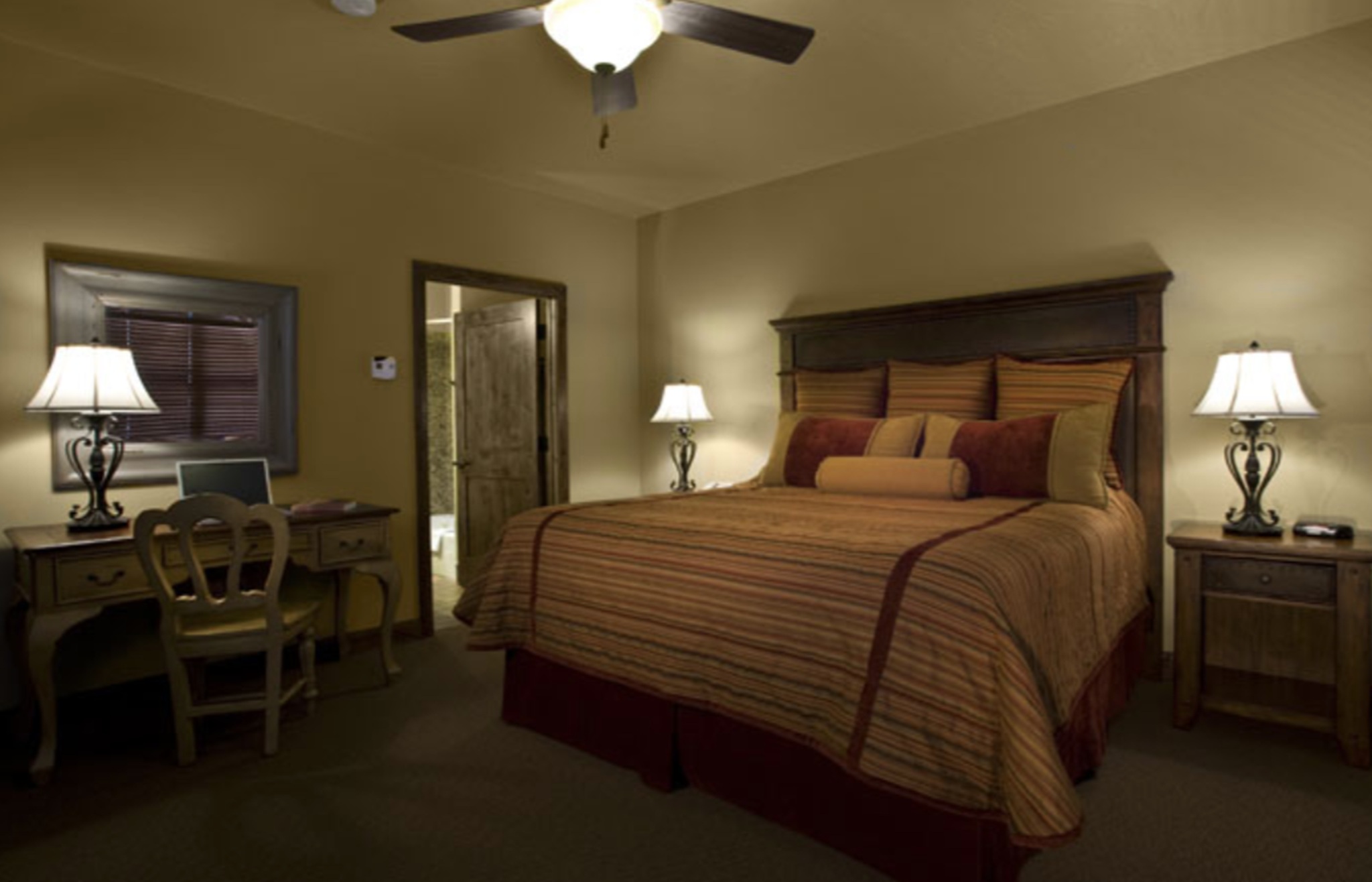 Cable Mountain Lodge