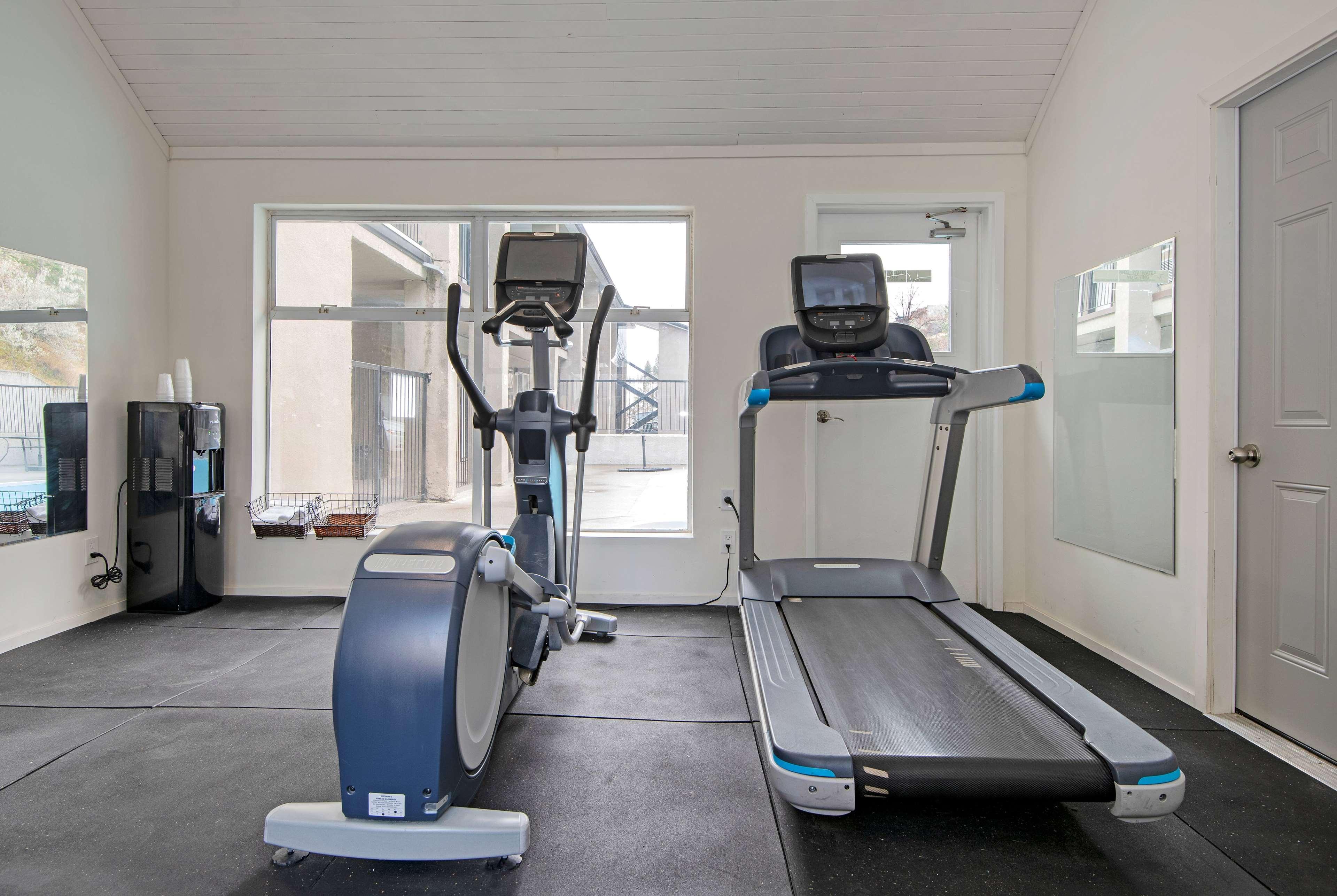 Travelodge By Wyndham Kamloops Mountview