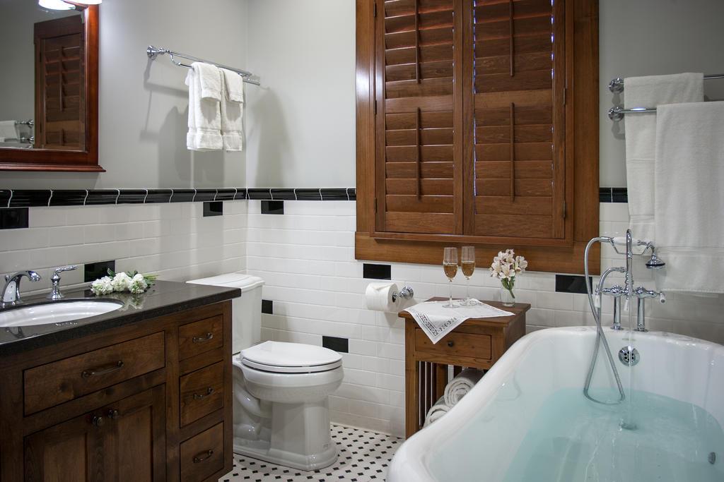 Calistoga Wine Way Inn by null