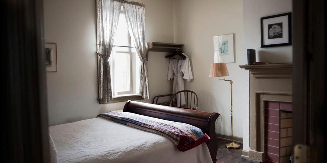 Frederick House by null