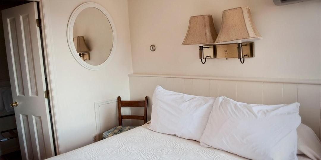 Frederick House by null