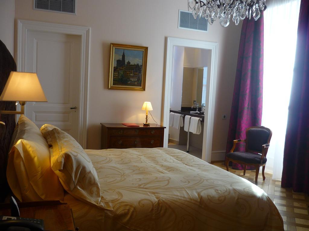 Le Bouclier d'Or Hotel & Spa by null