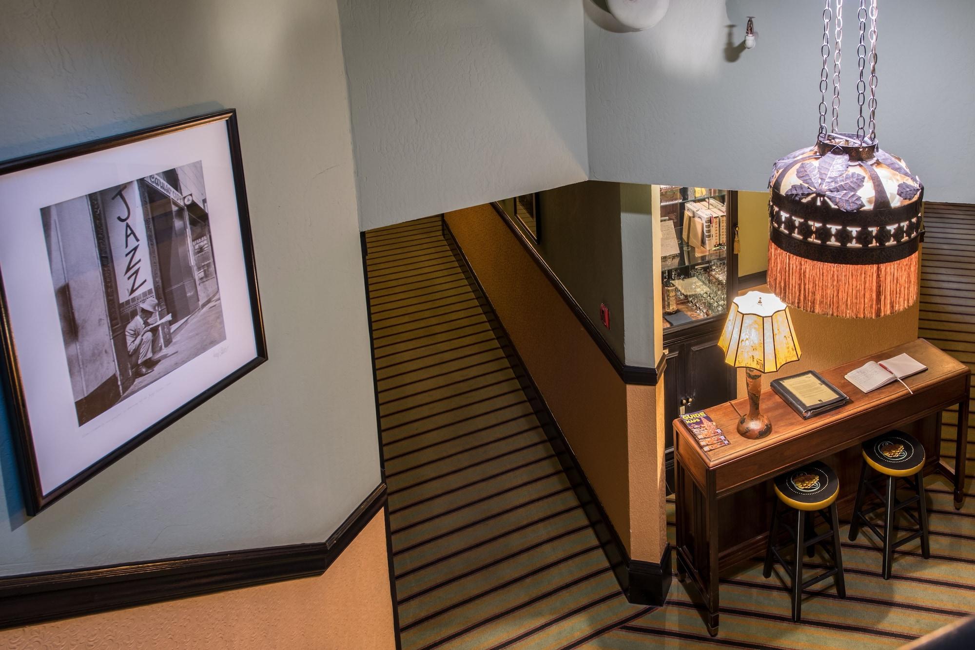 Hotel Boheme by null