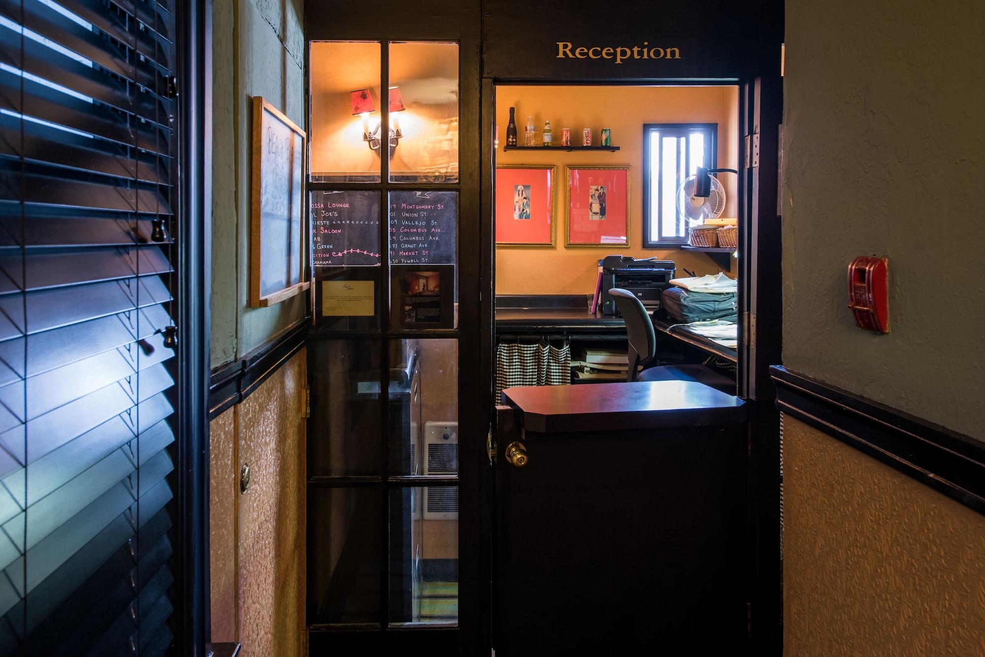 Hotel Boheme by null