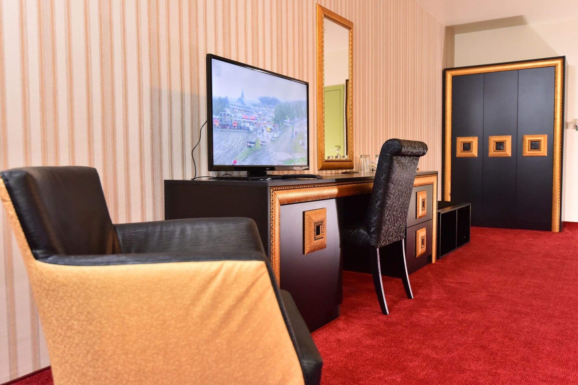 Hotel Elegance by null