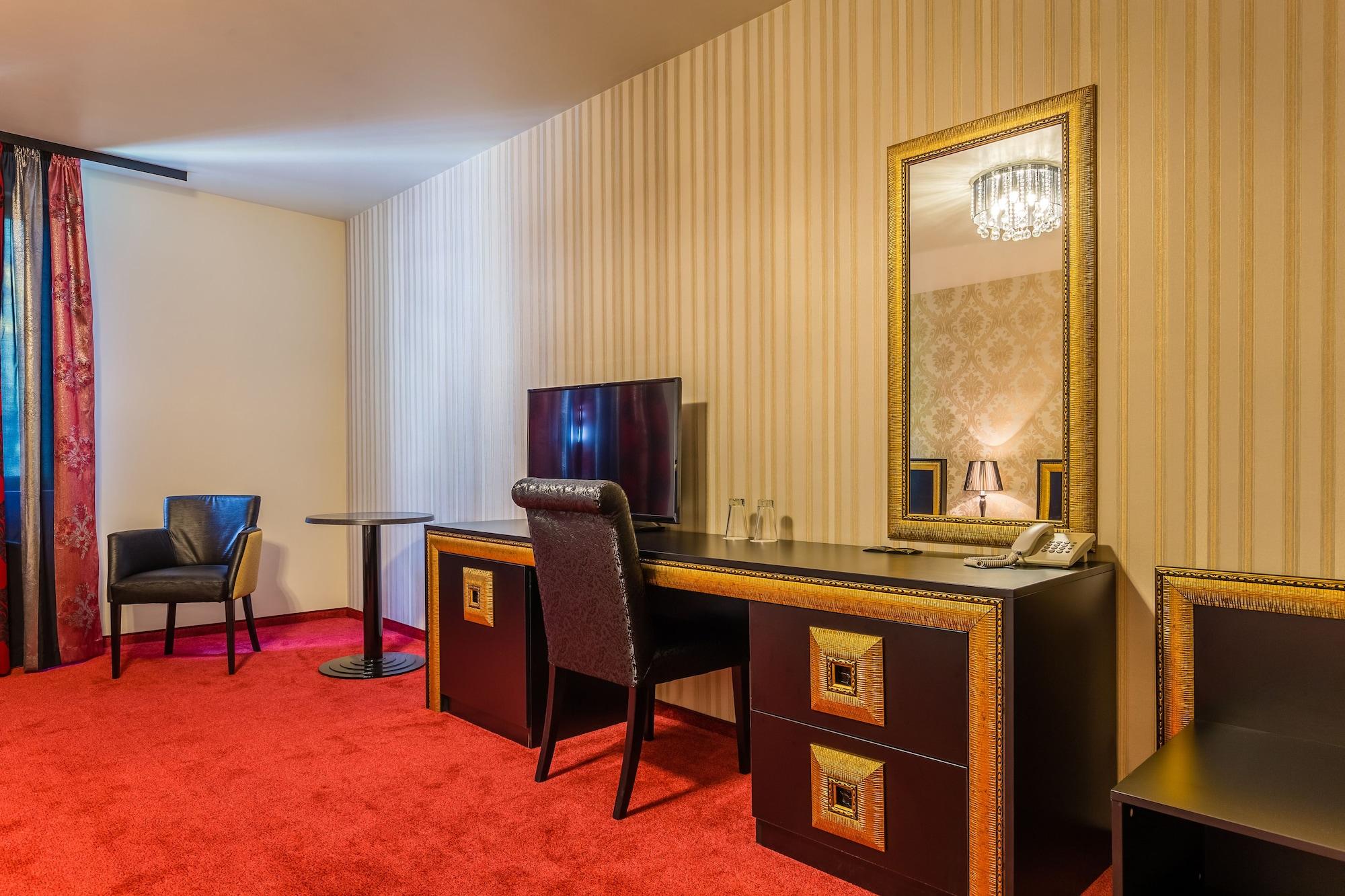 Hotel Elegance by null