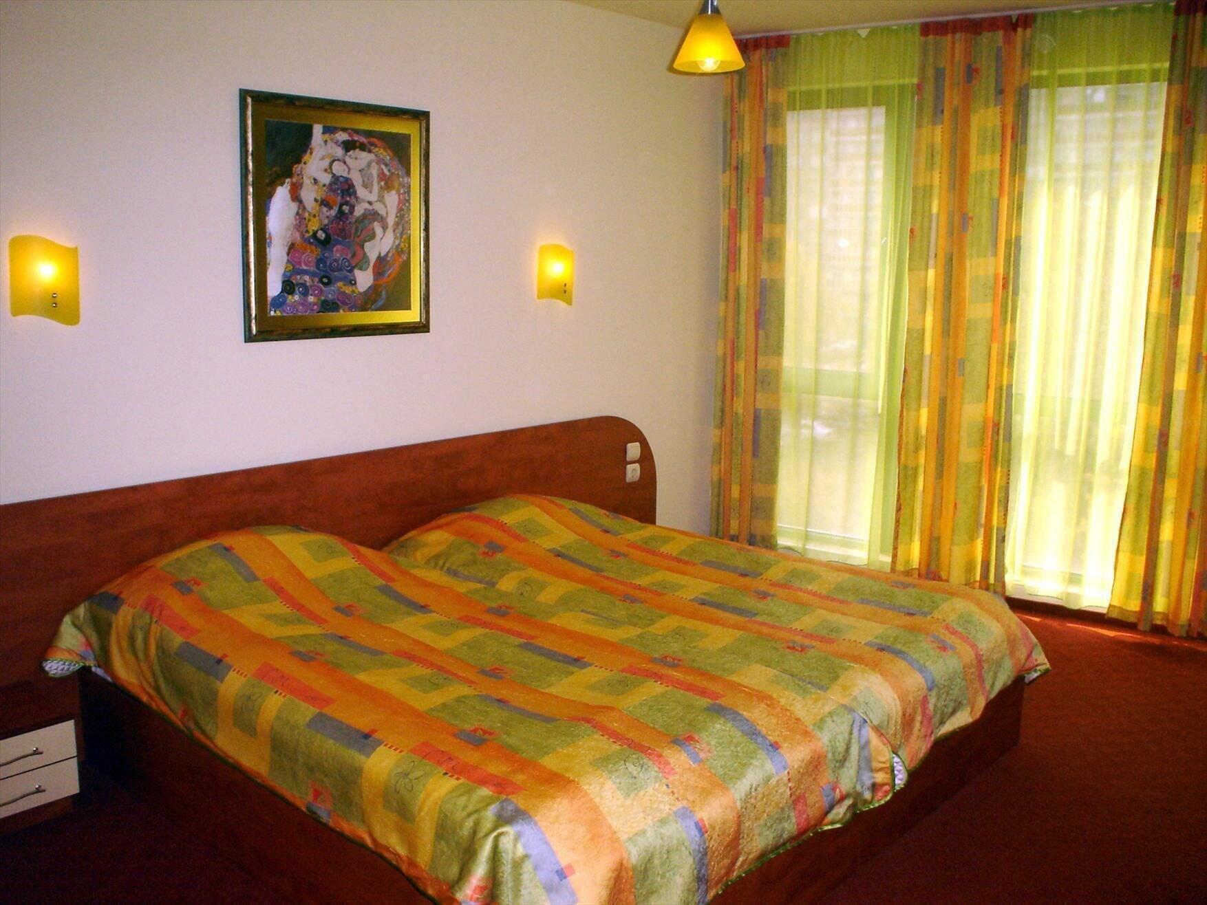 Hotel Elegance by null