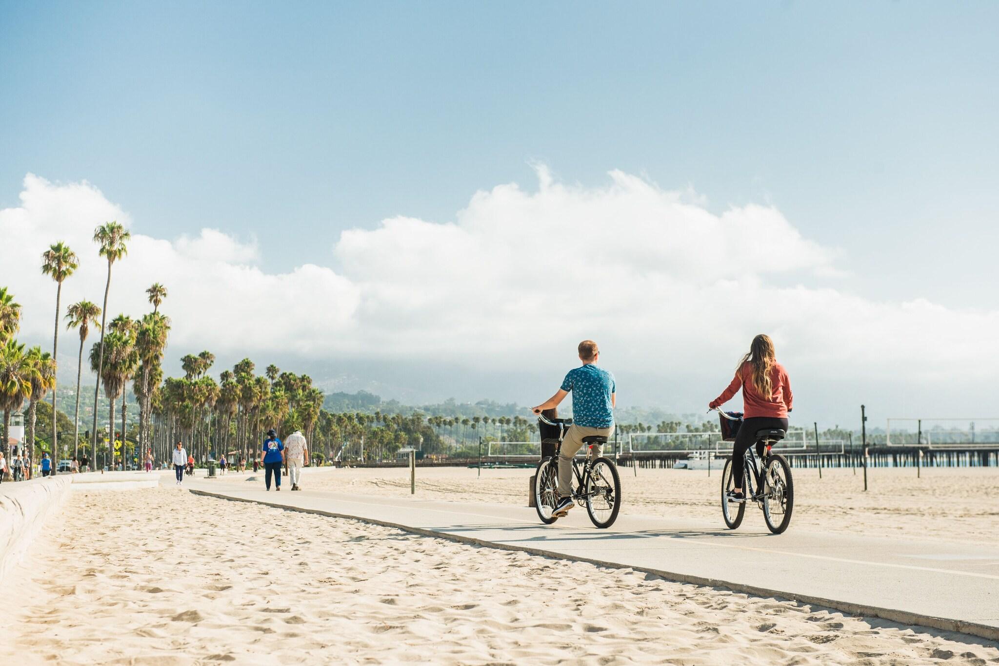 Lavender Inn by the Sea by null