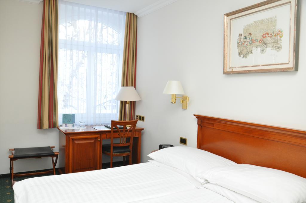 Hotel Soldanella by null