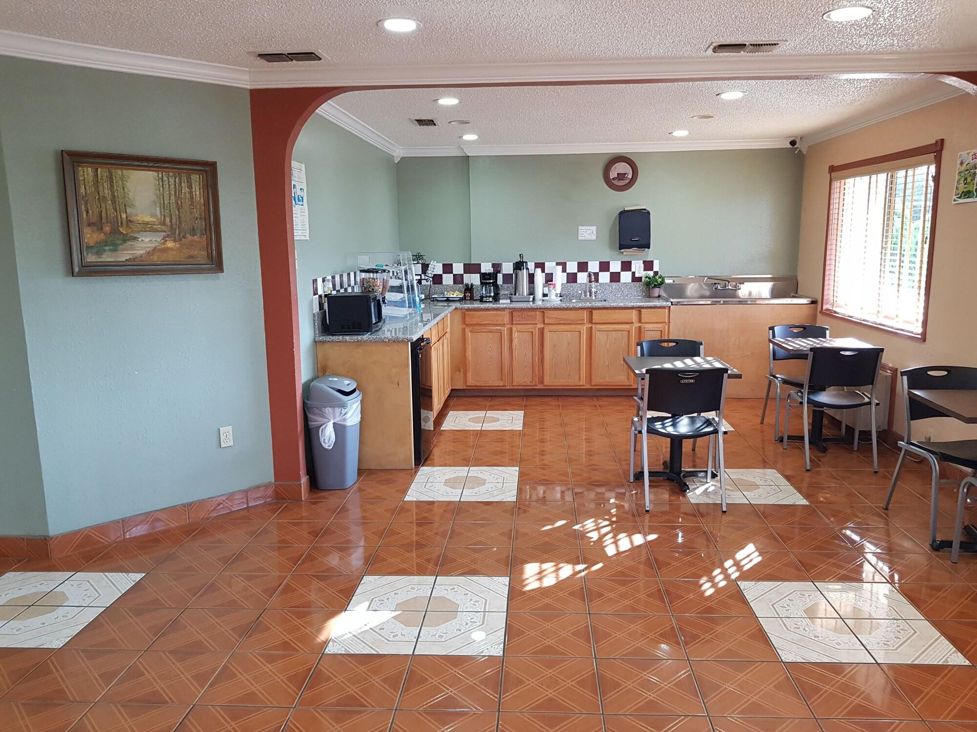 Budget Host Inn