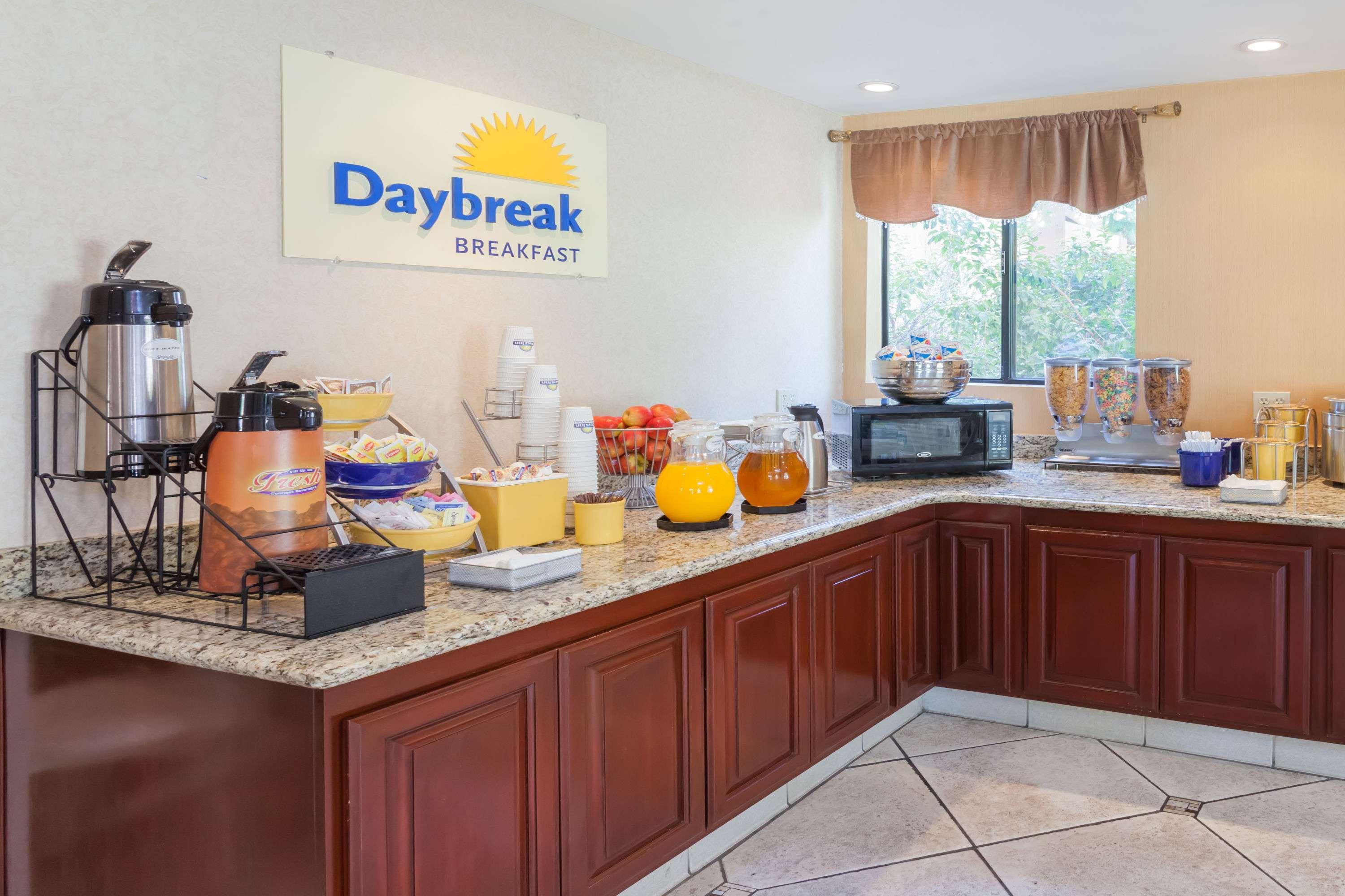 Days Inn by Wyndham San Bernardino/Redlands