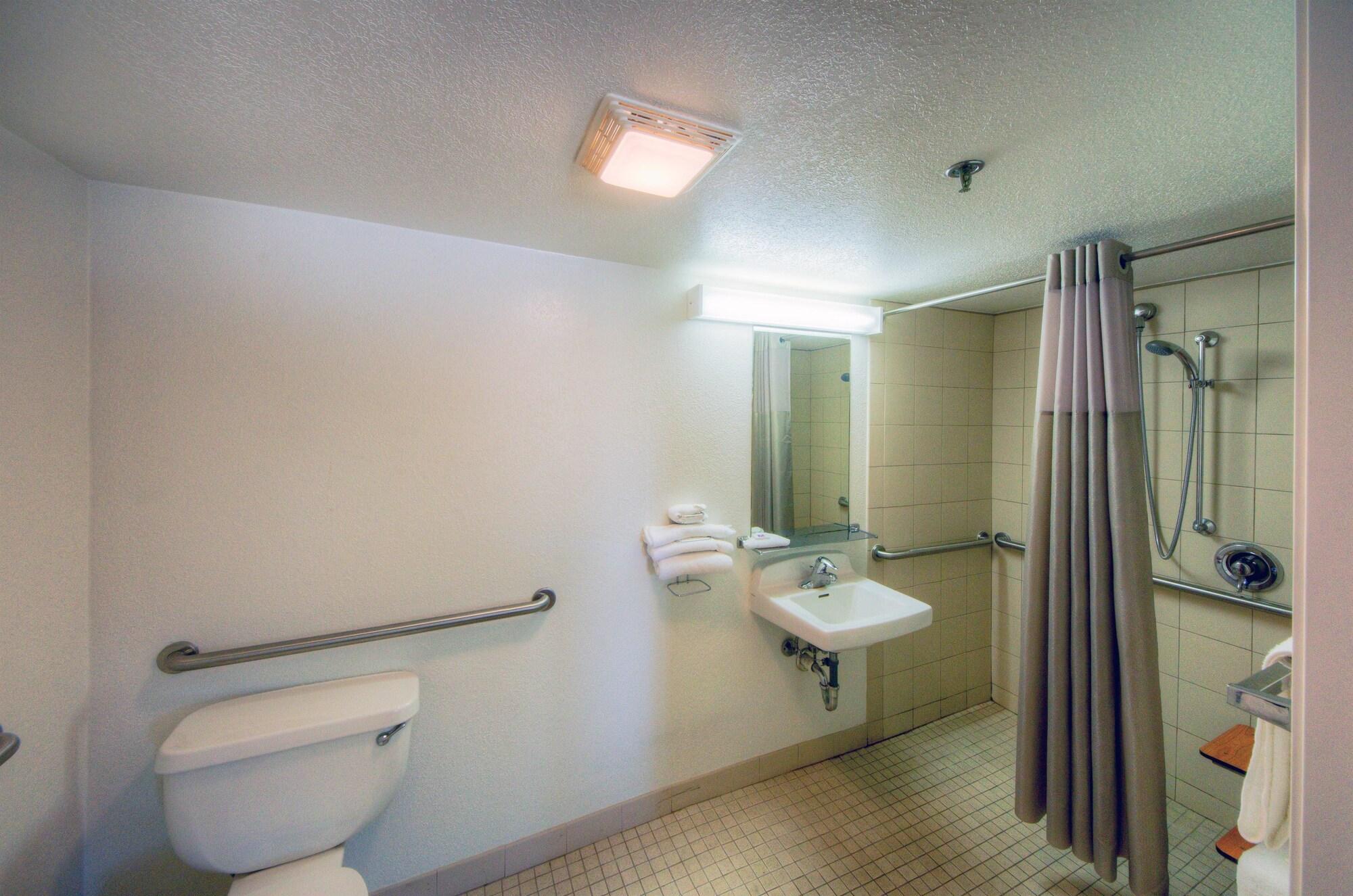 Motel 6 Bradenton