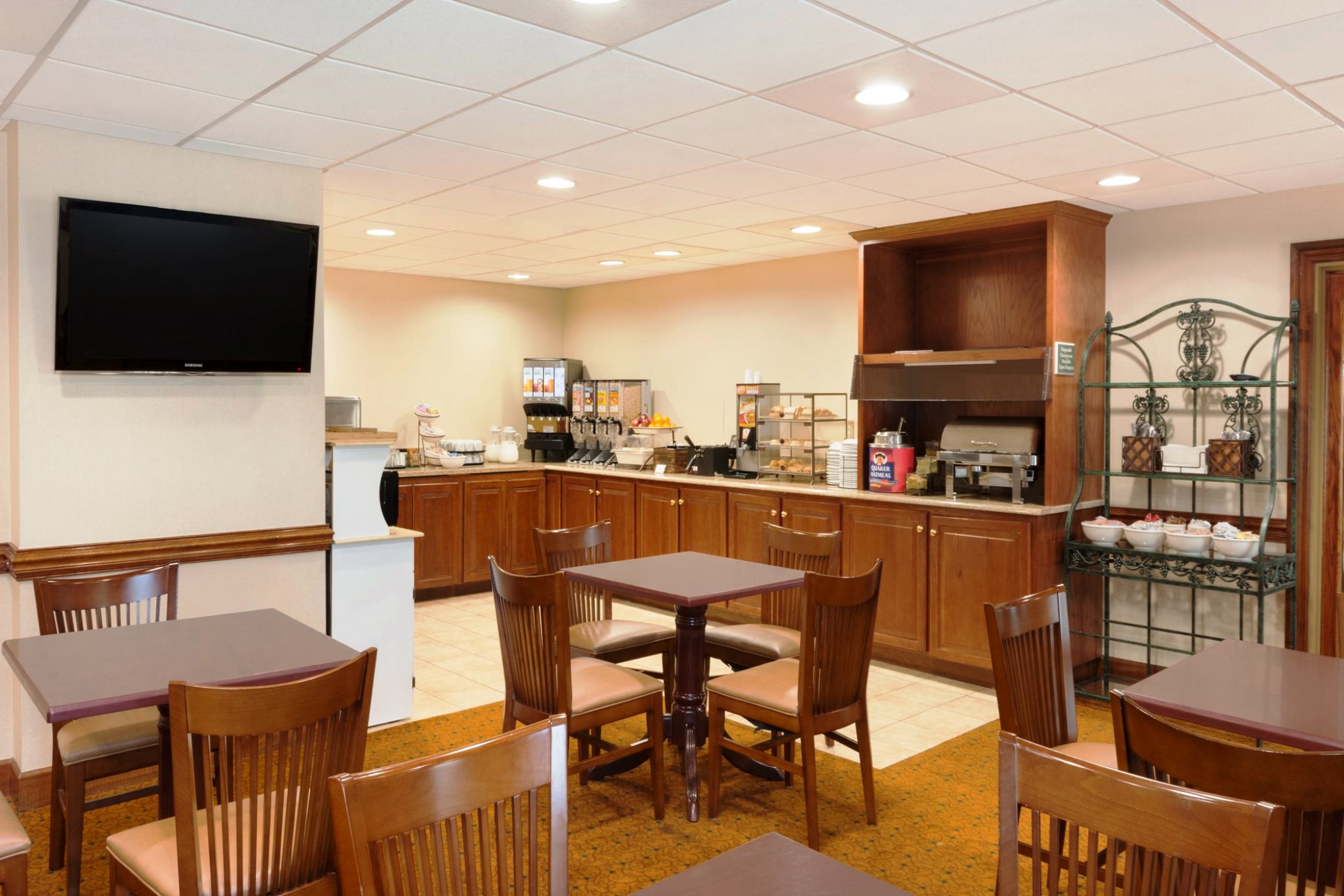 Country Inn & Suites by Radisson, Savannah Midtown