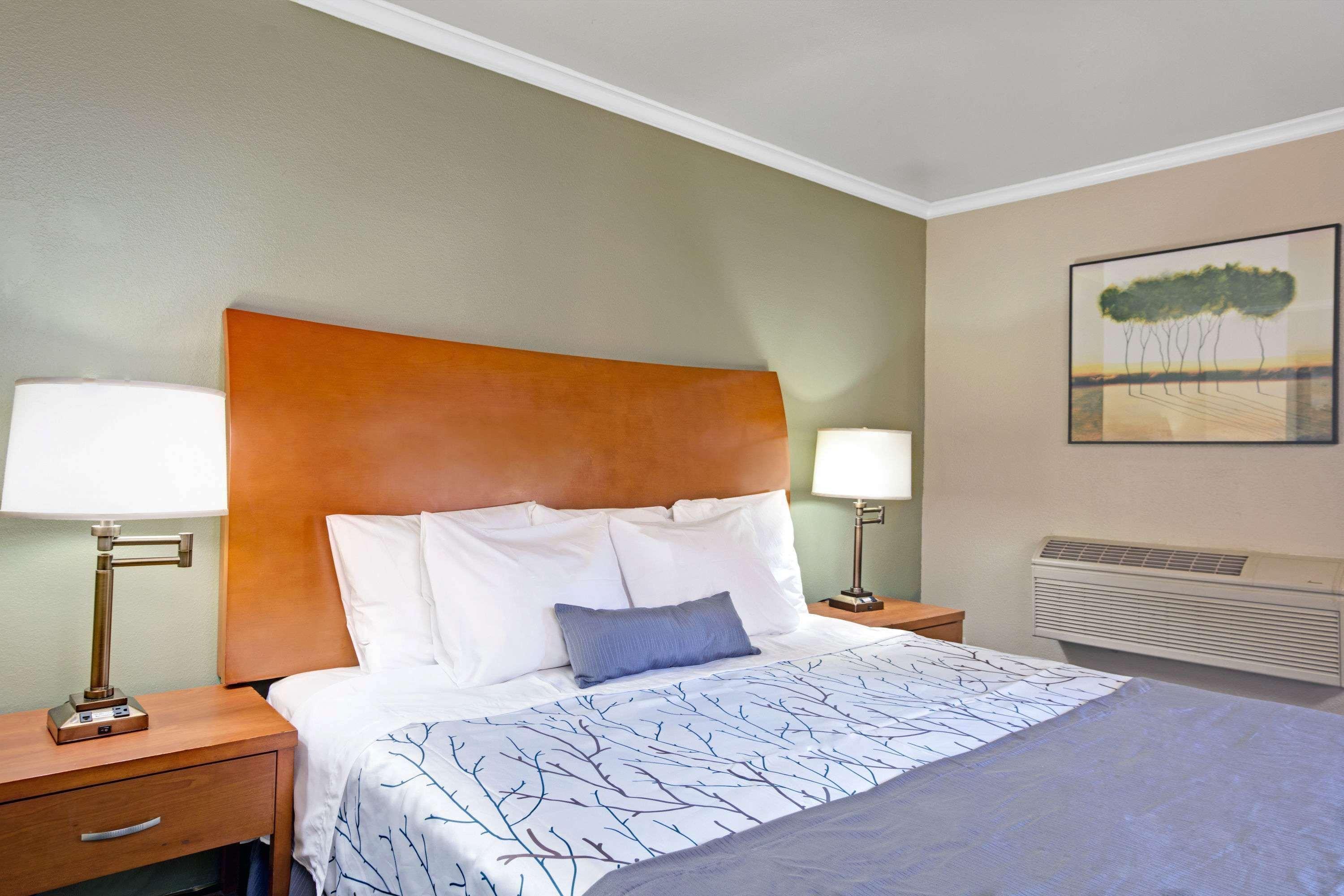 Days Inn By Wyndham San Jose Convention Center