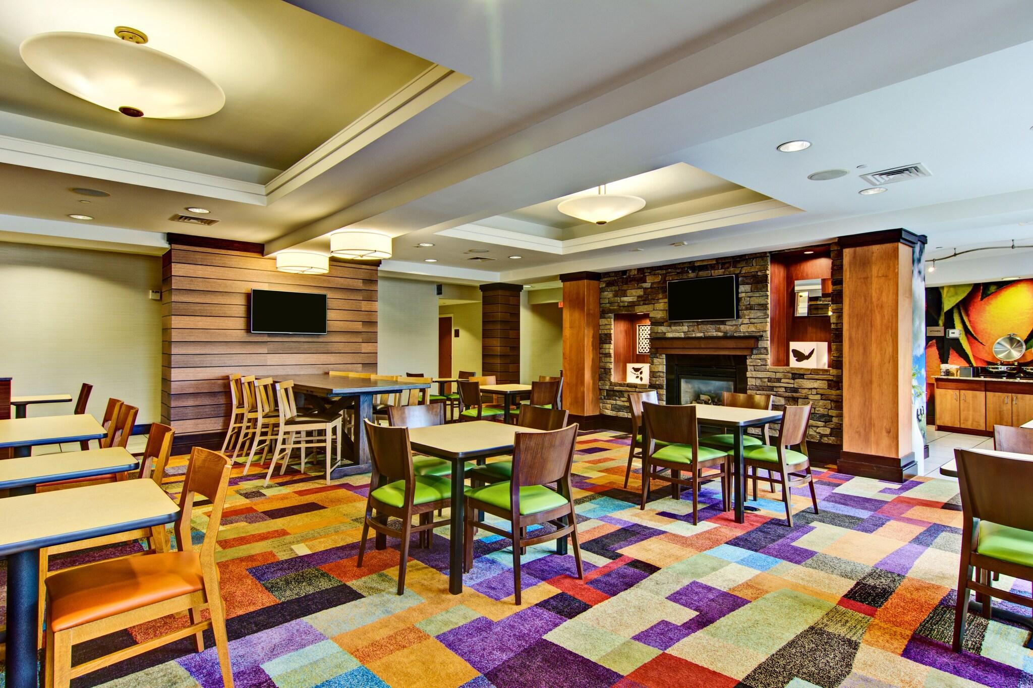 Fairfield Inn And Suites By Marriott State College