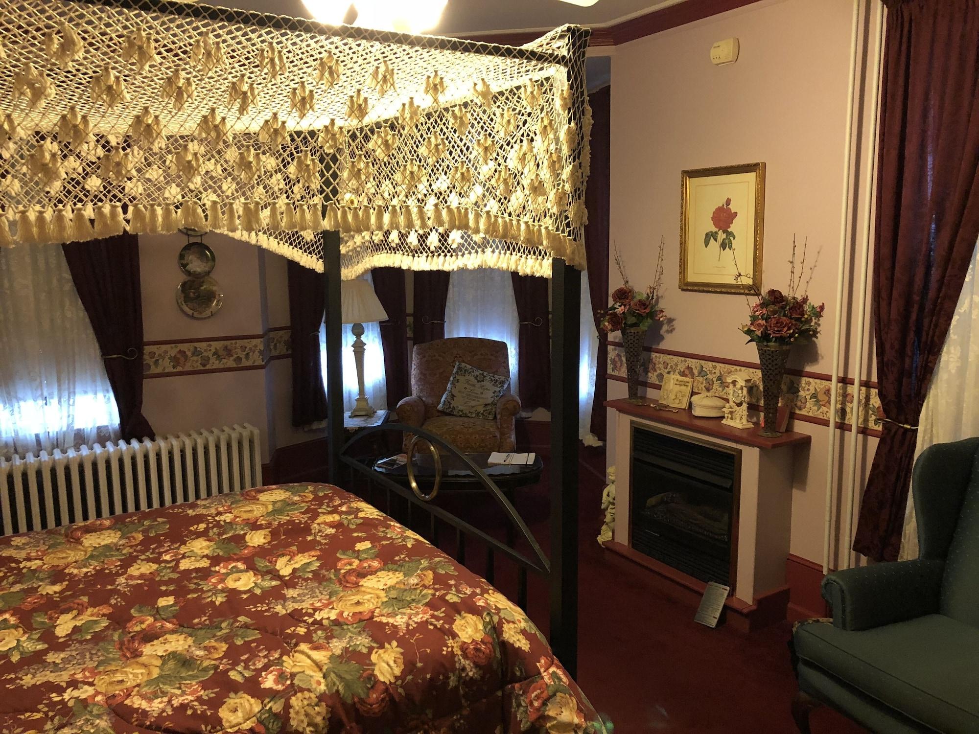 Keller House Bed & Breakfast