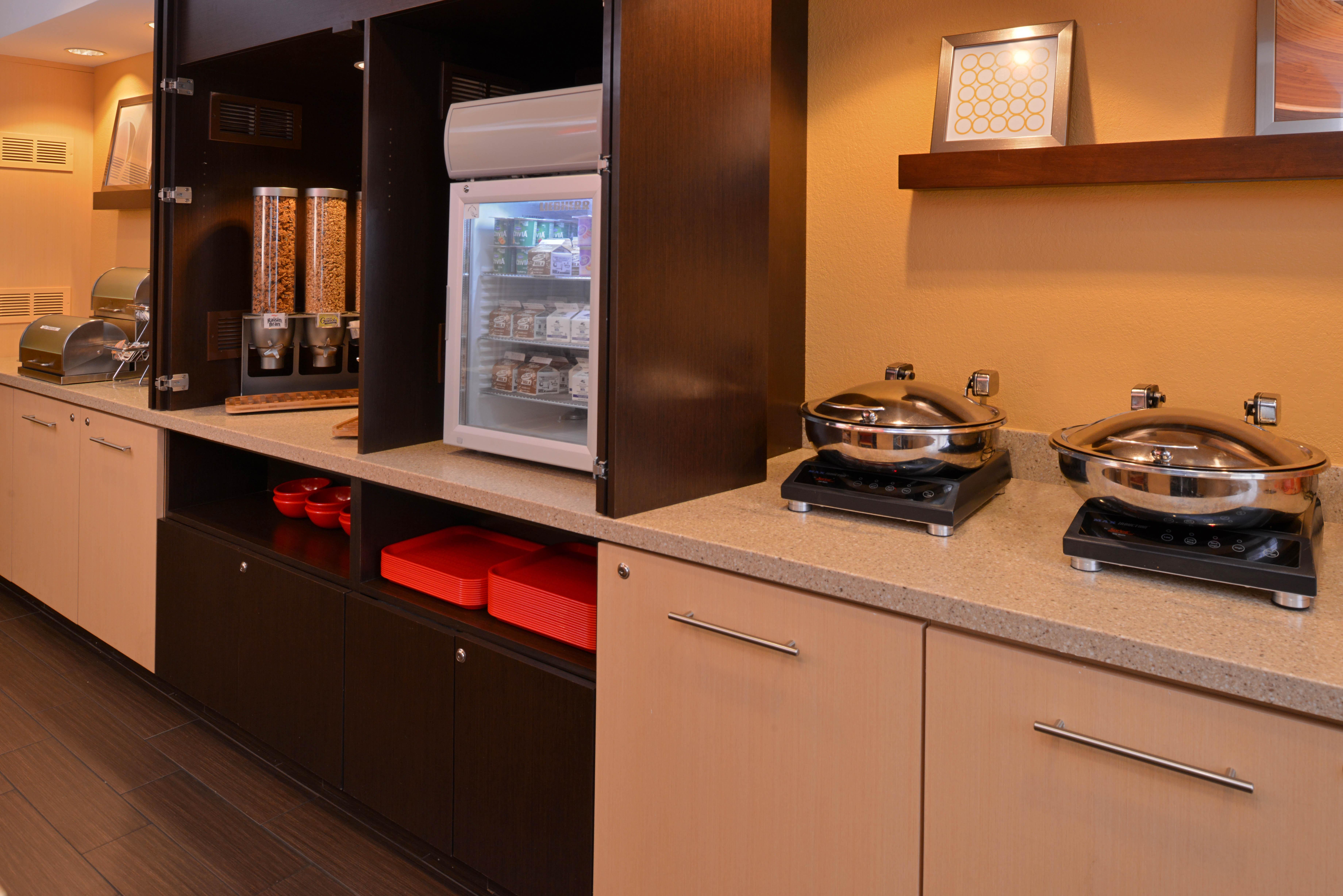 Candlewood Suites St. Louis - St. Charles