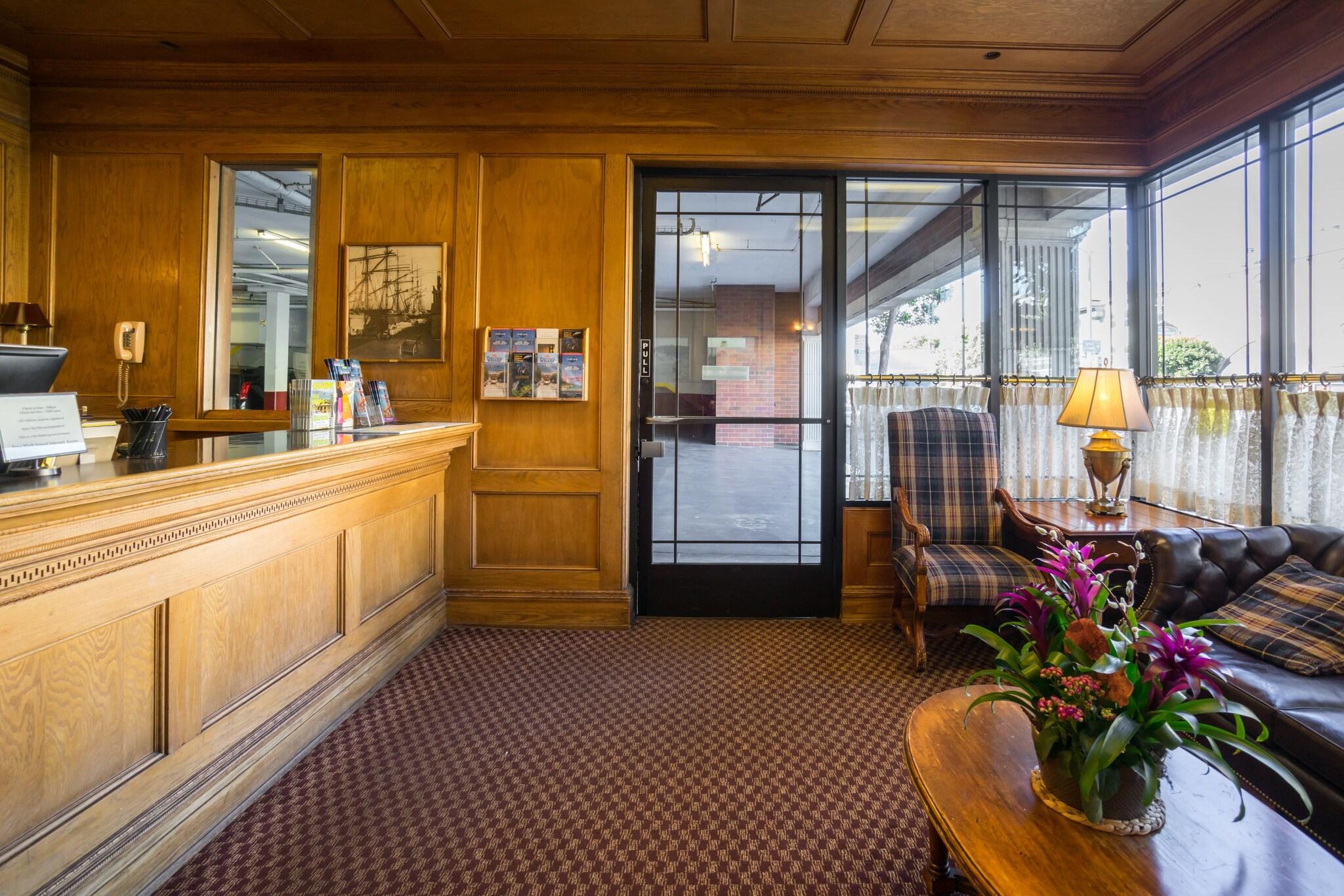 Coventry Inn by null