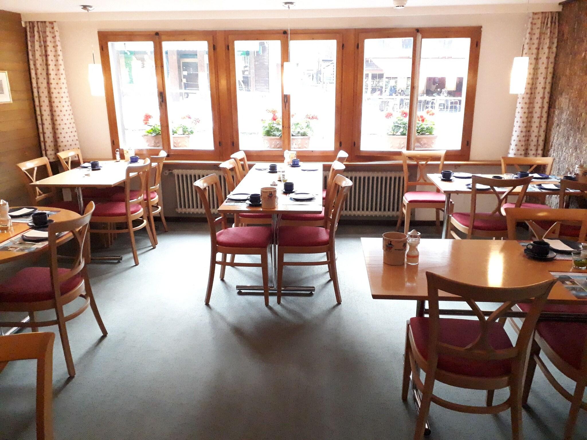 Hotel Tschuggen by null