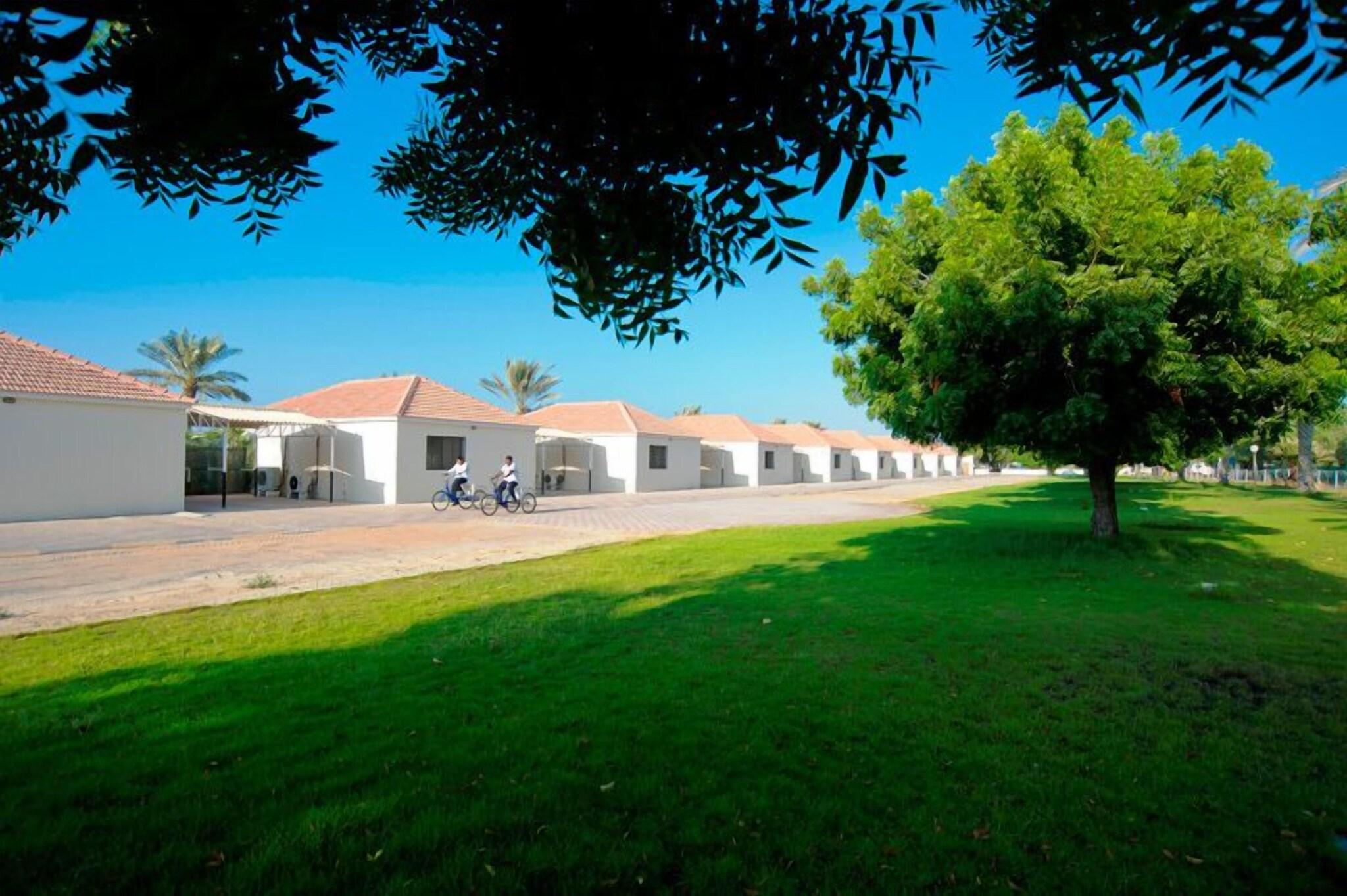 Barracuda Beach Resort - photo